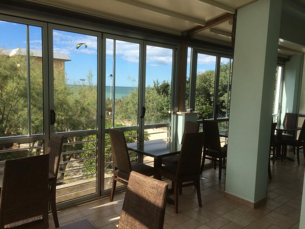 Hotel Aurora San Vincenzo Ngoại thất bức ảnh