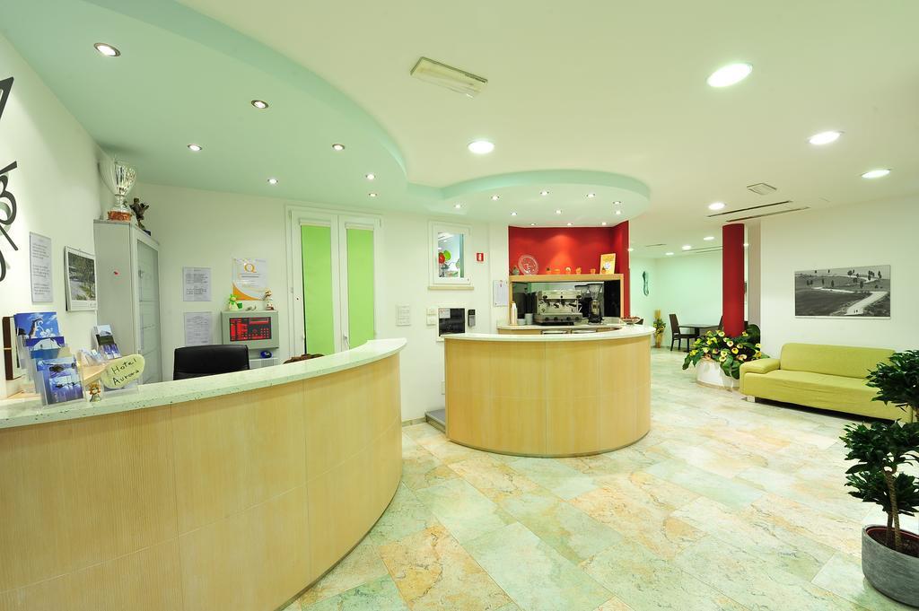 Hotel Aurora San Vincenzo Ngoại thất bức ảnh